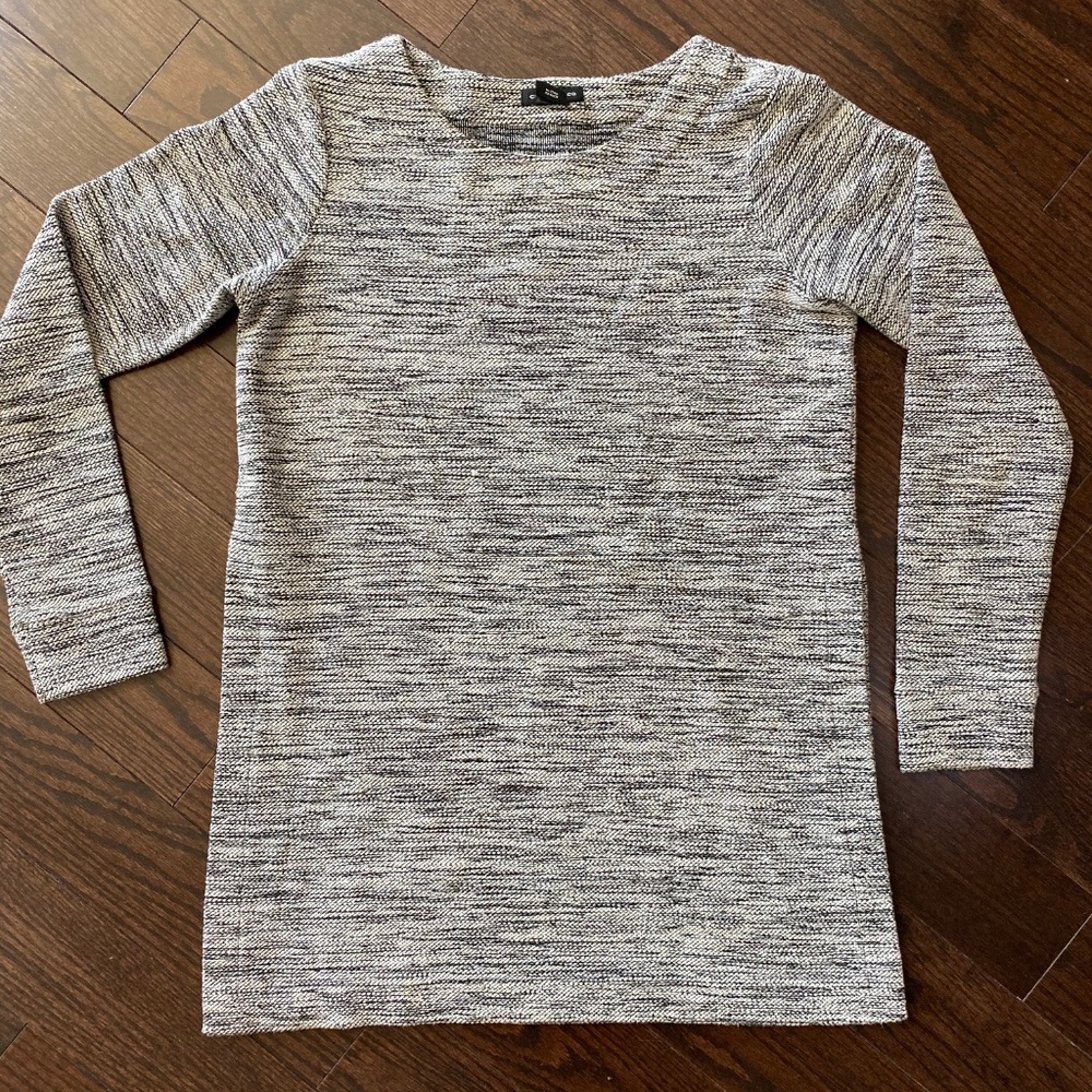 Club Monaco Marled Knit Tunic w High Side Slits